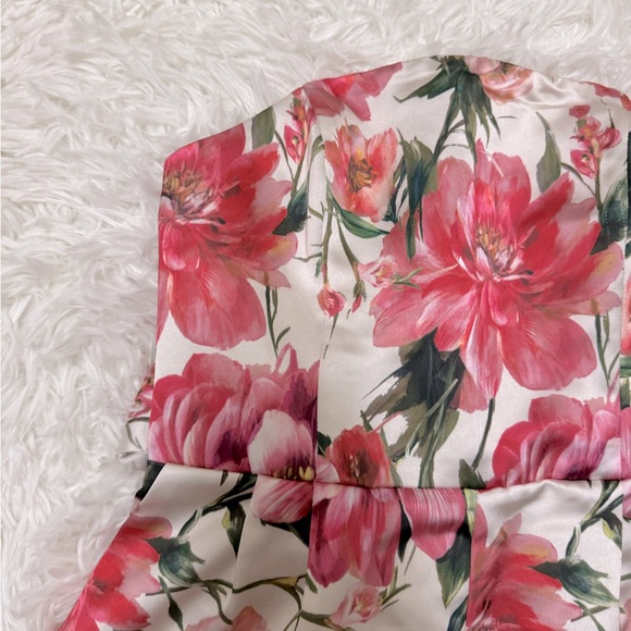 Express Floral Romper Satin Floral Strapless Tie Waist Romper Satin Romper - Picture 4 of 6